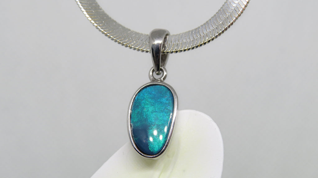 Lume Verde Necklace