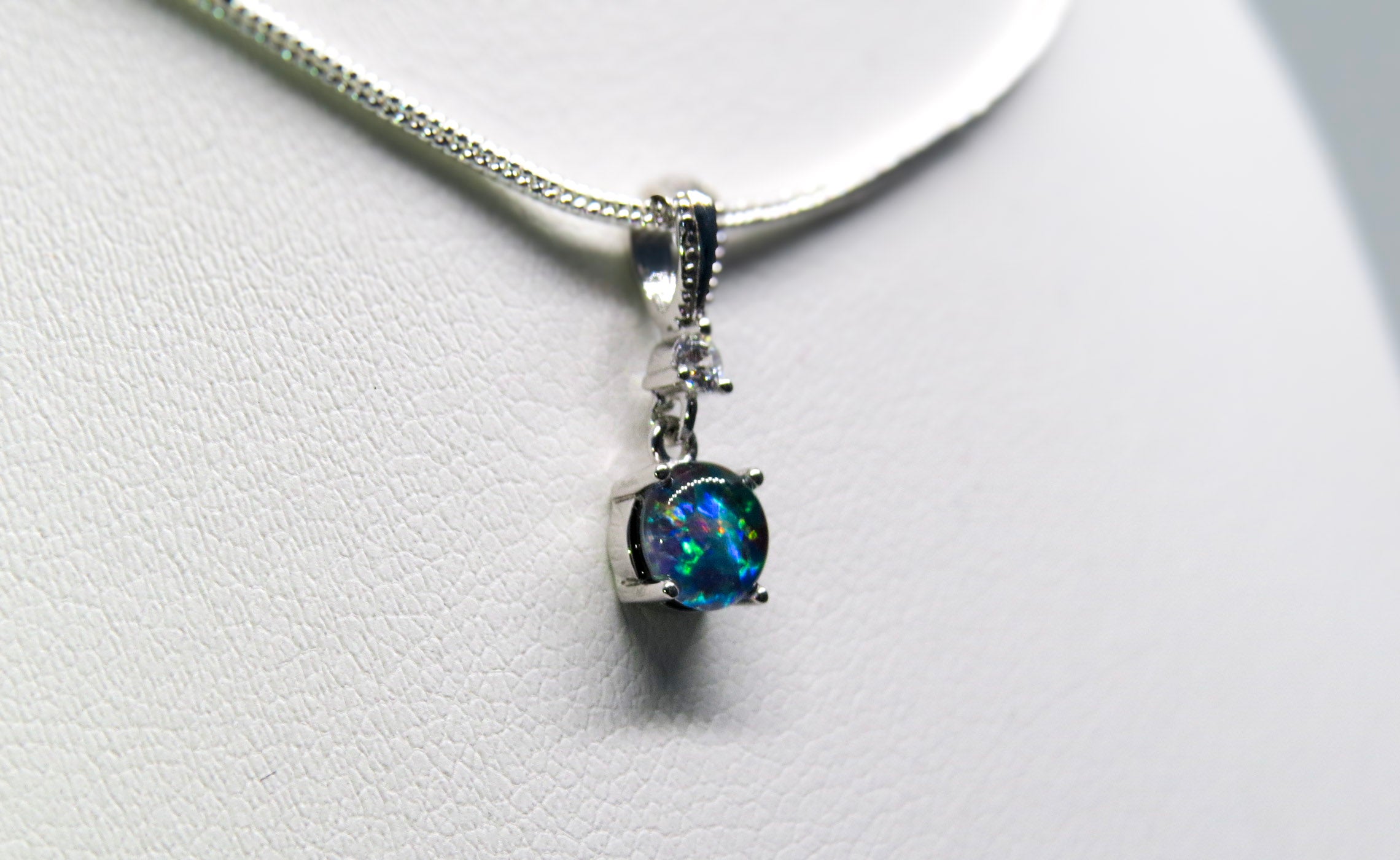 Halo Necklace